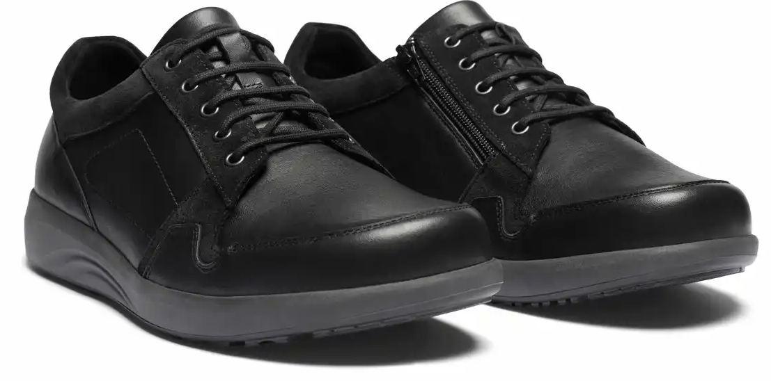 New Feet 251-25 Wide